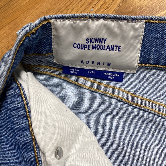 H&M trashed skinny jeans - Picture 5 of 7